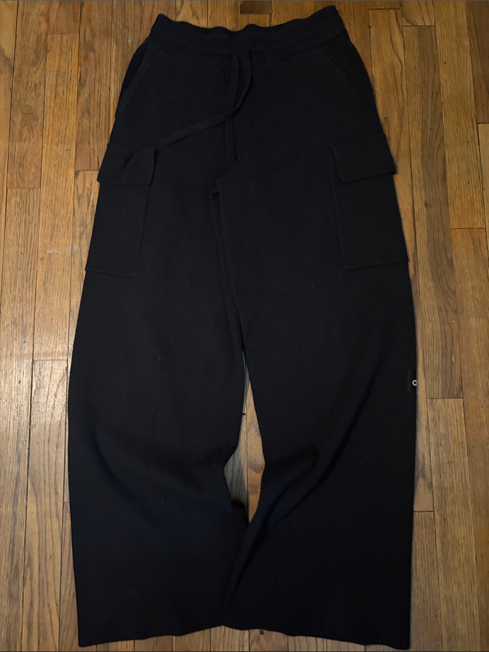 Alo Scholar Knit High-Waist Cargo Pant